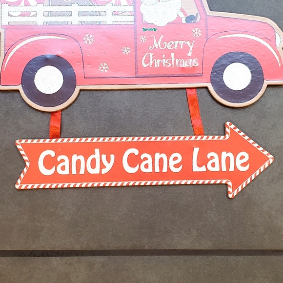 New Santa's Workshop Candy Cane Lane Sign - Picture 5 of 7